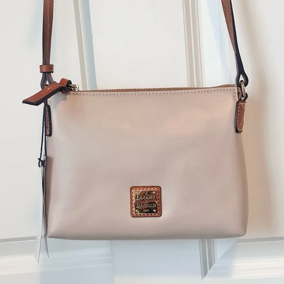 New! Dooney and Bourke Light Blush Pink Wexford Leather Rosie Crossbody Purse - Picture 2 of 16